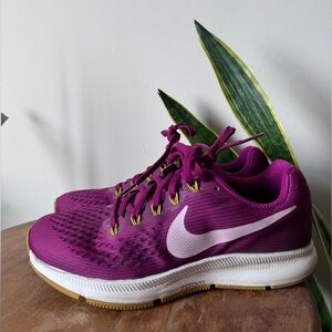 Purple Nike Zoom Shoes